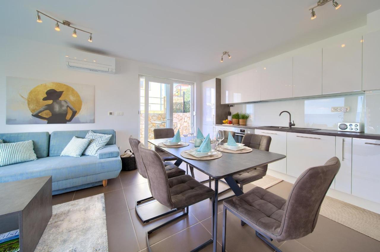 Solis Lacus Modern - Private Heated Pool - Smart Tv Sky X - Free Parking Apartment *