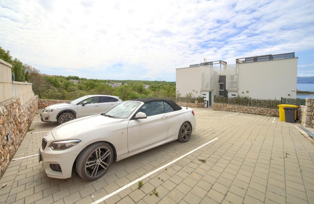 Solis Lacus Modern - Private Heated Pool - Smart Tv Sky X - Free Parking Apartment *