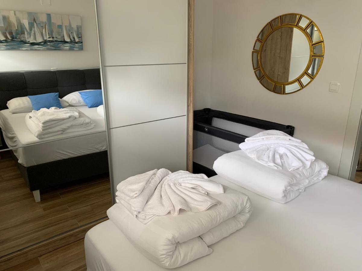 Apartment Solis Lacus Modern - Private Heated Pool - Smart Tv Sky X - Free Parking
